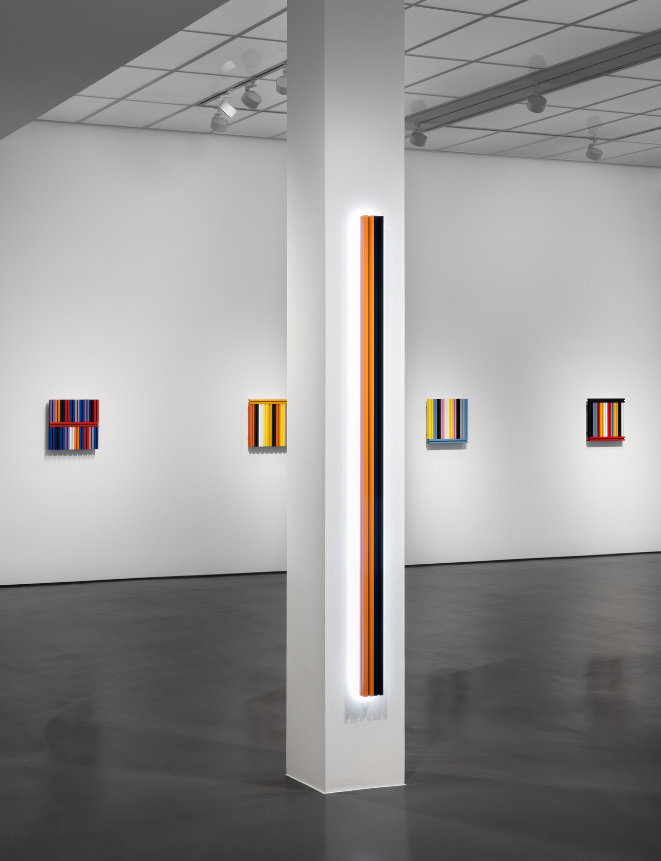 Exhibition view: Liam Gillick, Fact Structures Amount Structures Language Structures, Esther Schipper, Berlin, 2024. Photo © Andrea Rossetti