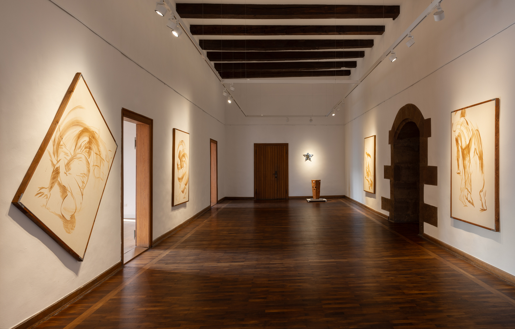 Exhibition view: Thomias Radin, Rhizome: Time of Revelation, Kunstverein Göttingen, 2024. Photo © Andrea Rossetti