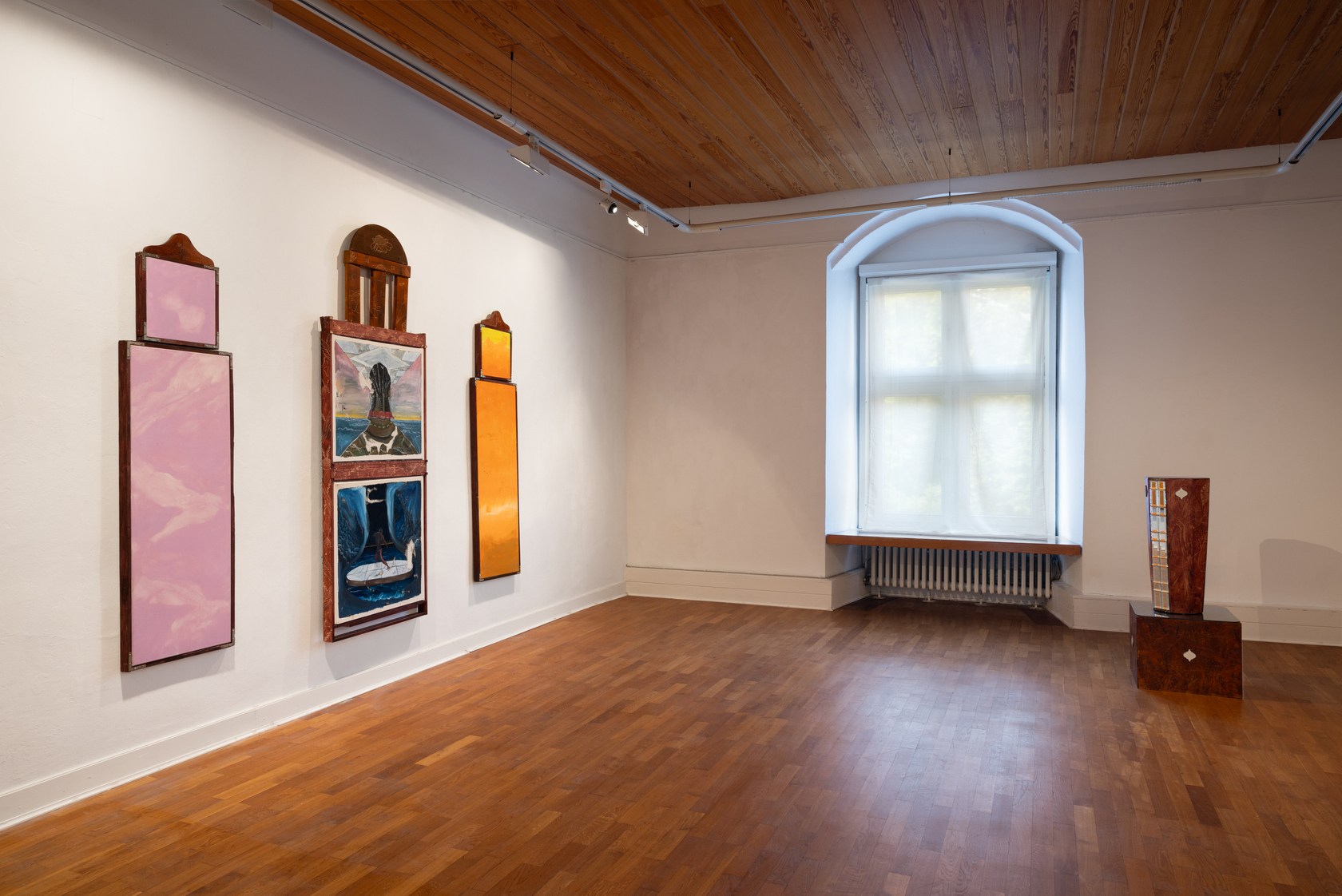 Exhibition view: Thomias Radin, Rhizome: Time of Revelation, Kunstverein Göttingen, 2024. Photo © Andrea Rossetti