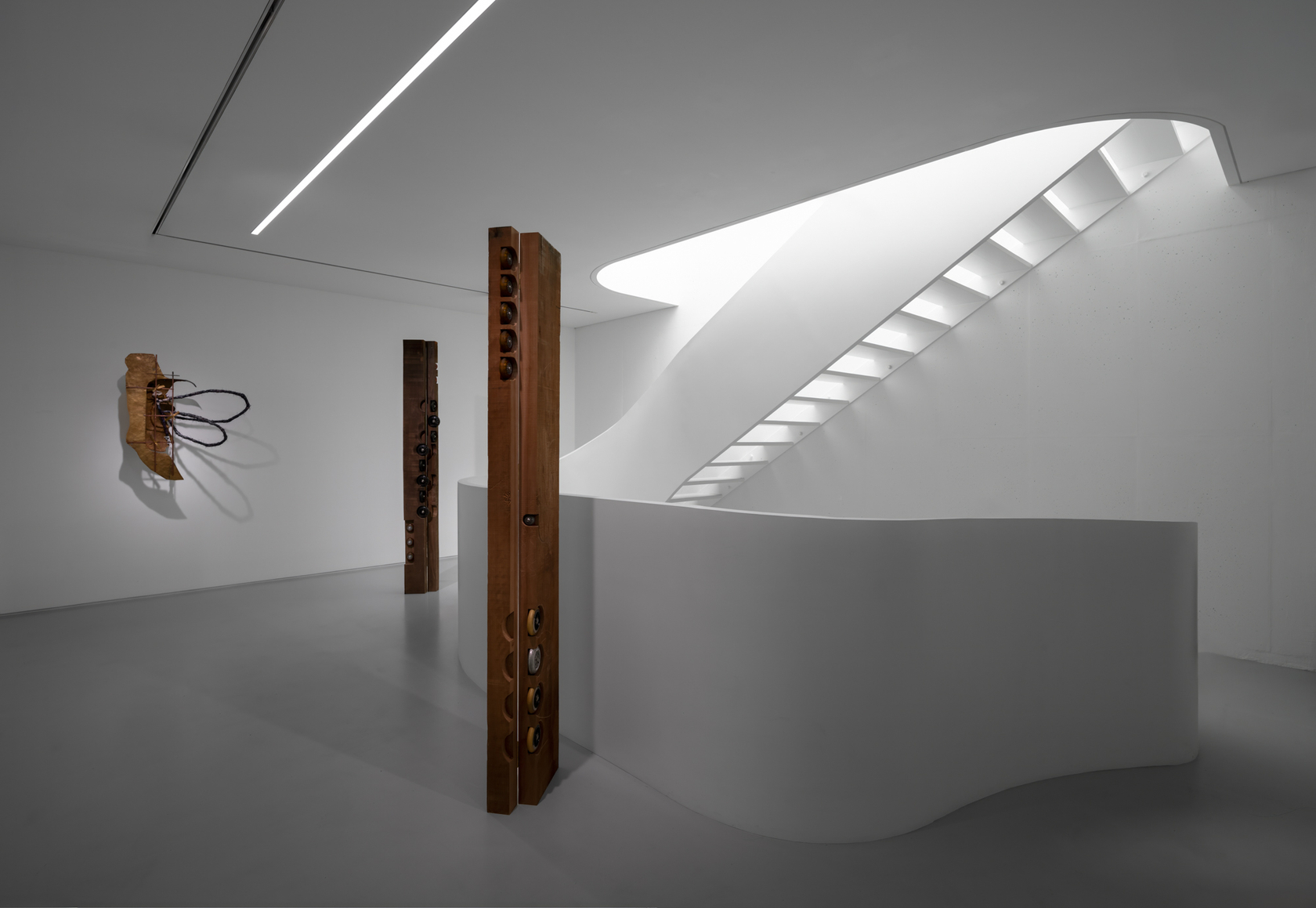 Exhibition view: Young Joon Kwak and Eusung Lee, Esther Schipper, Seoul, 2025. Photo © Hyun Jun Lee