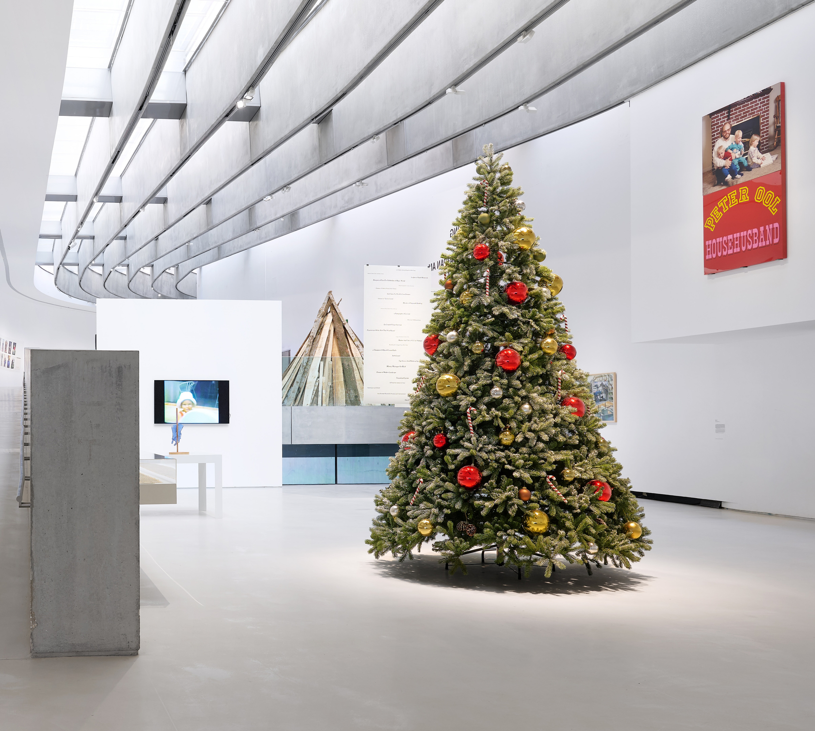 Exhibition view: Angela Bulloch, Dominique Gonzalez-Foerster, Liam Gillick, Pierre Huyghe, Philippe Parreno, Julia Scher, 1+1. The relational years, MAXXI –...