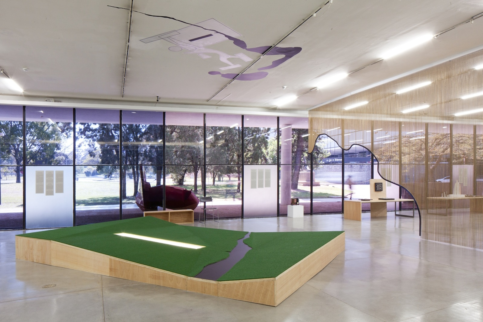 Exhibition view: 33° Panorama da Arte Brasileira, Museu de Arte Moderna de São Paulo, 2013 Photo © Ricardo Amado