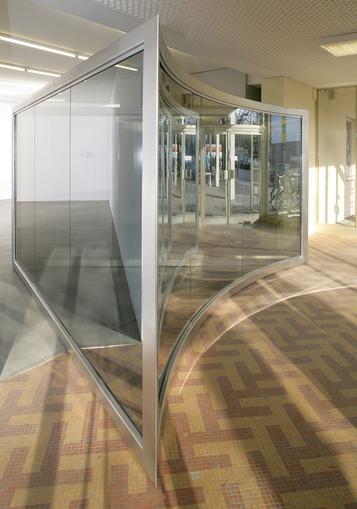 Exhibition view: Dan Graham, Johnen Galerie, Berlin, 2006 Photo © Jens Ziehe