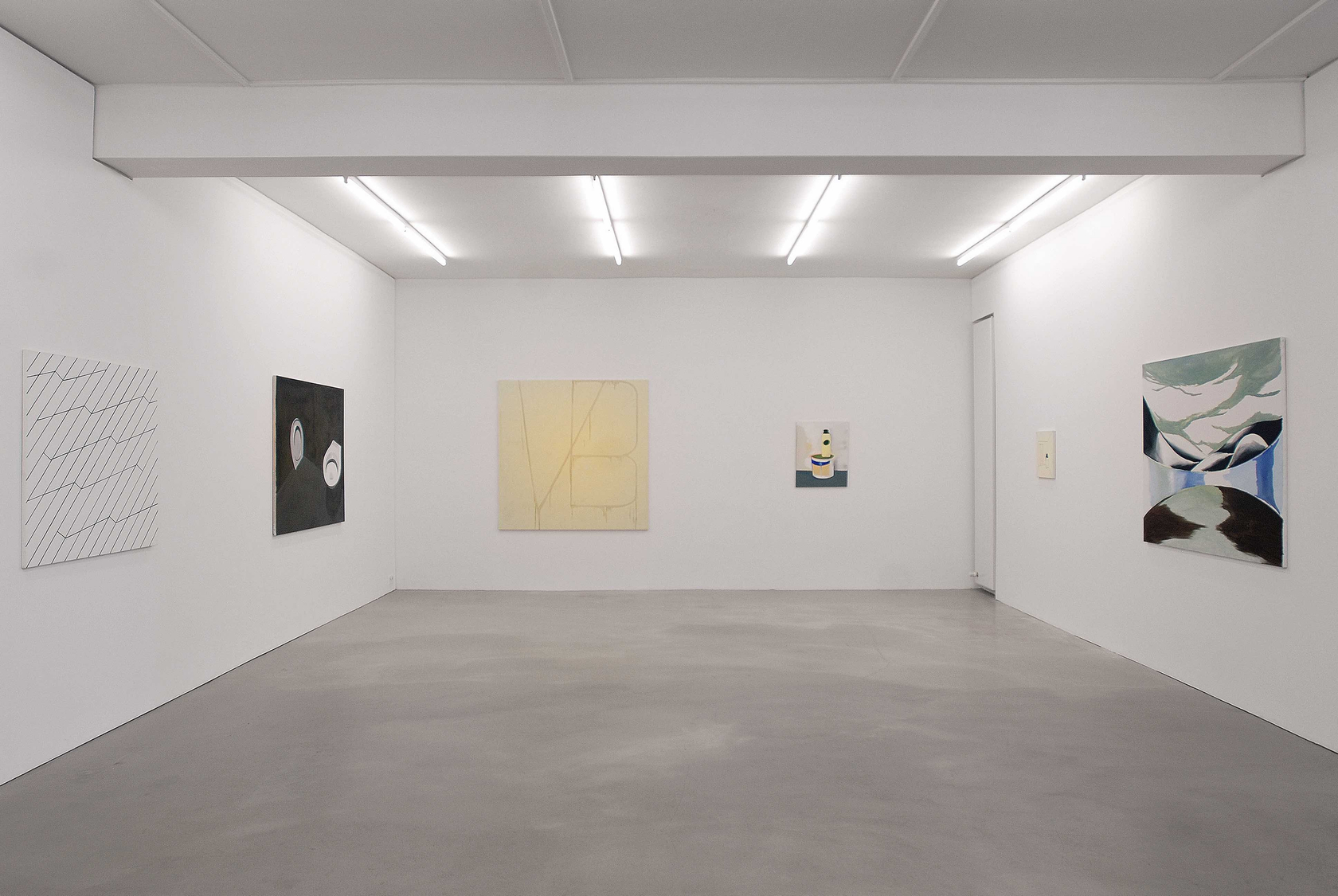 Exhibition view: Wilhelm Sasnal, boredom, Johnen Galerie, Berlin, 2007 Photo © Jan Windszus