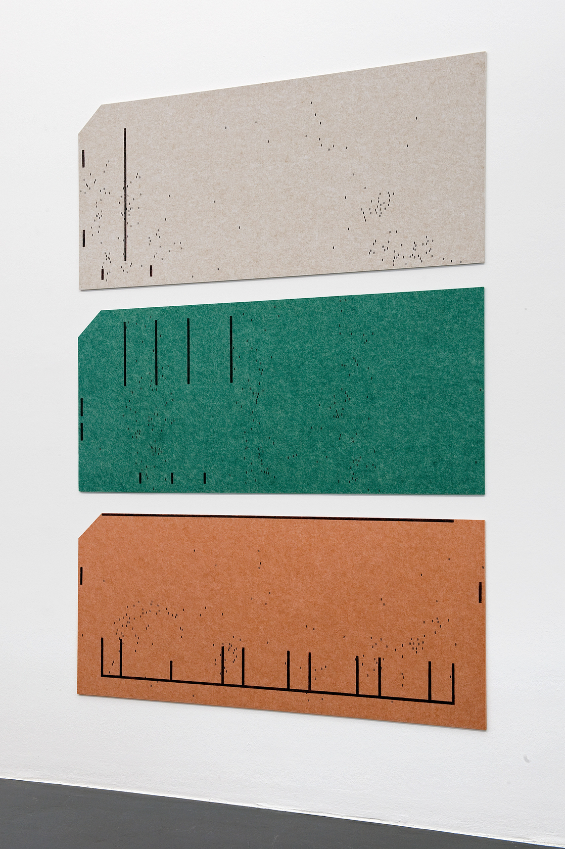 felt data card B.2, 2019 PET felt, black beans 85 x 190 x 1 cm each (3 parts) Photo &copy;...