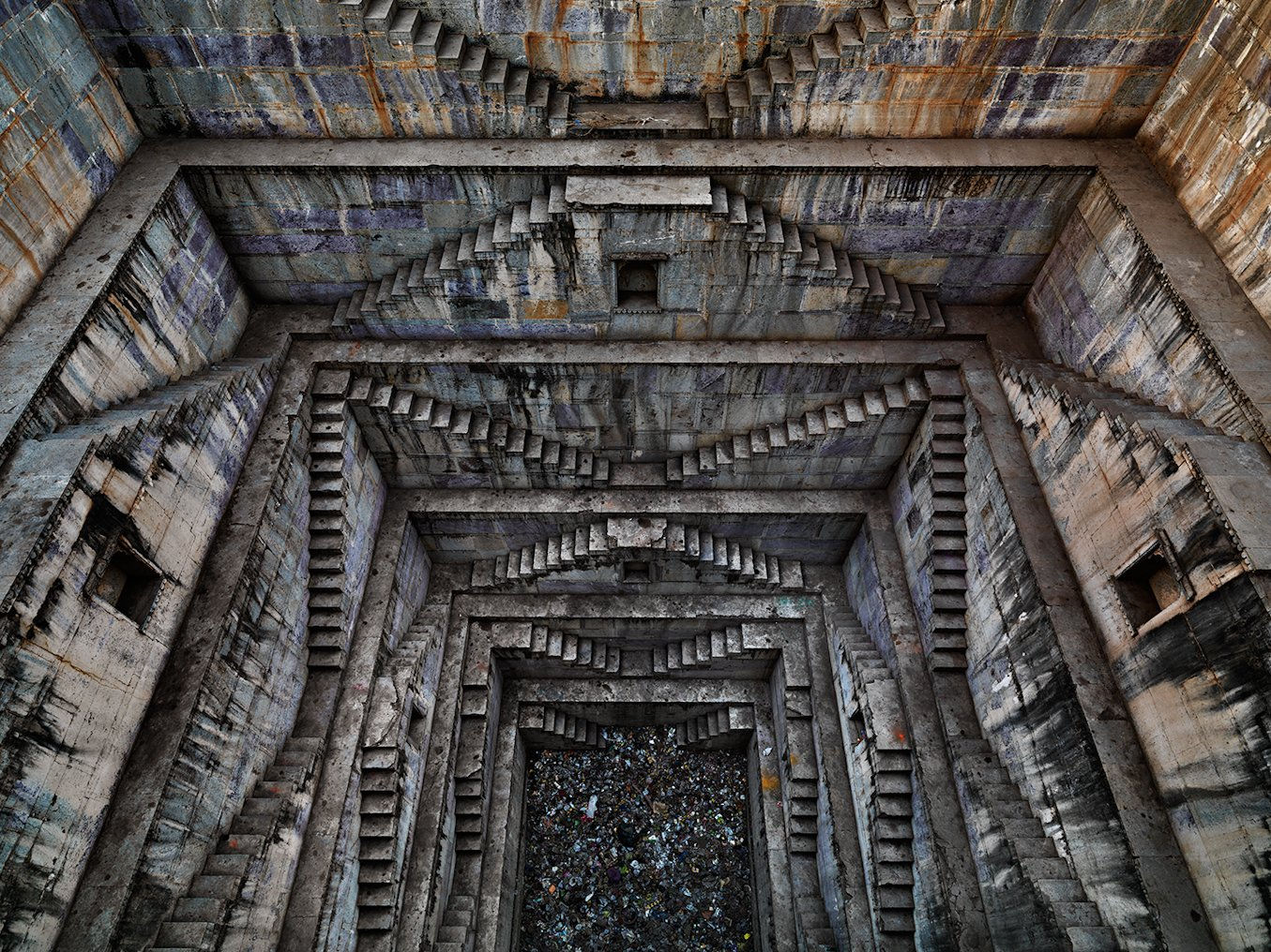 Edward Burtynsky Stepwell #4, Sagar Kund Baori, India, 2013