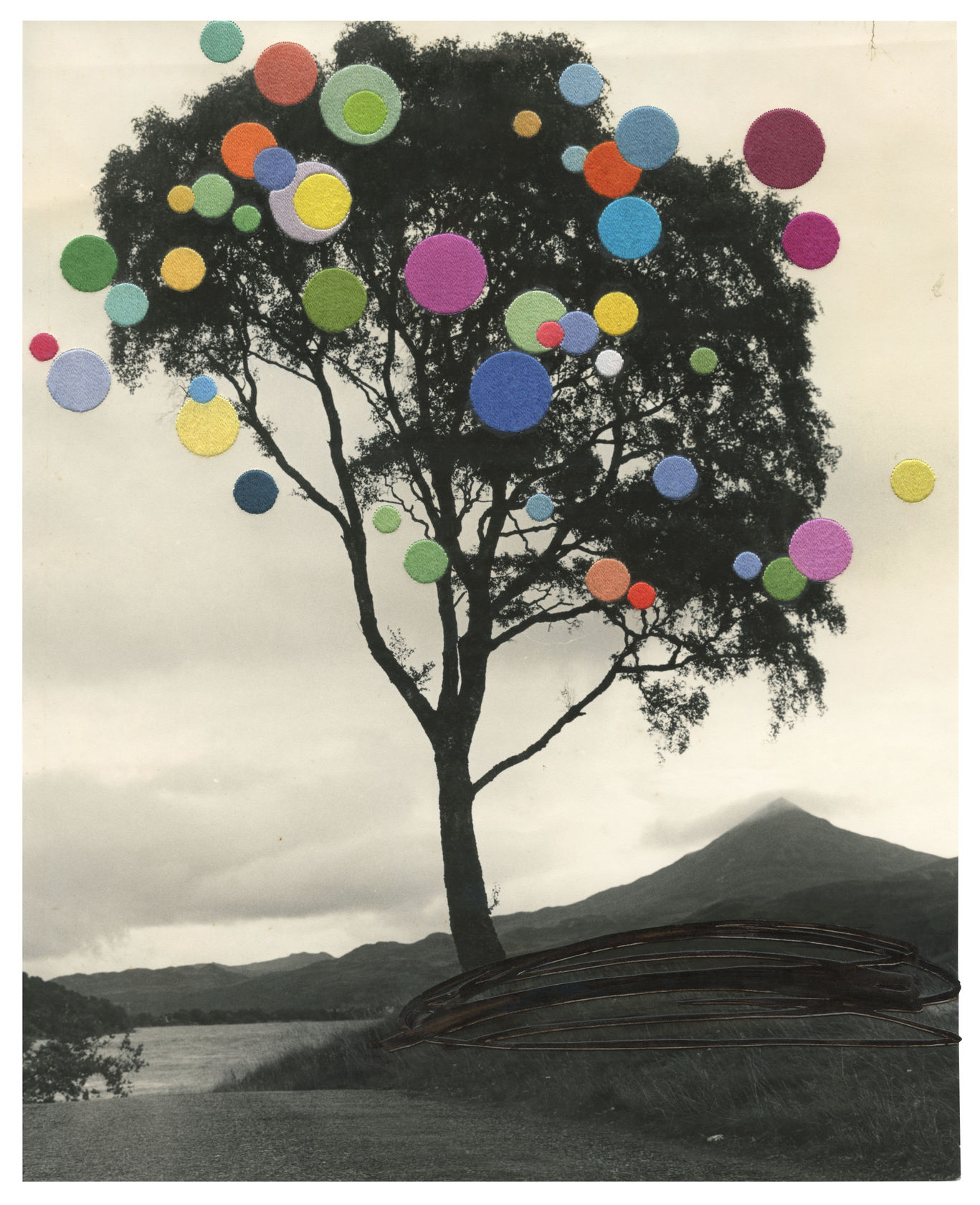 Julie Cockburn Happy Tree, 2022