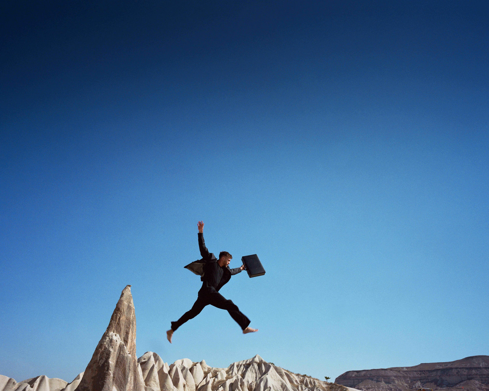 Scarlett Hooft Graafland Man to Work 2, 2022