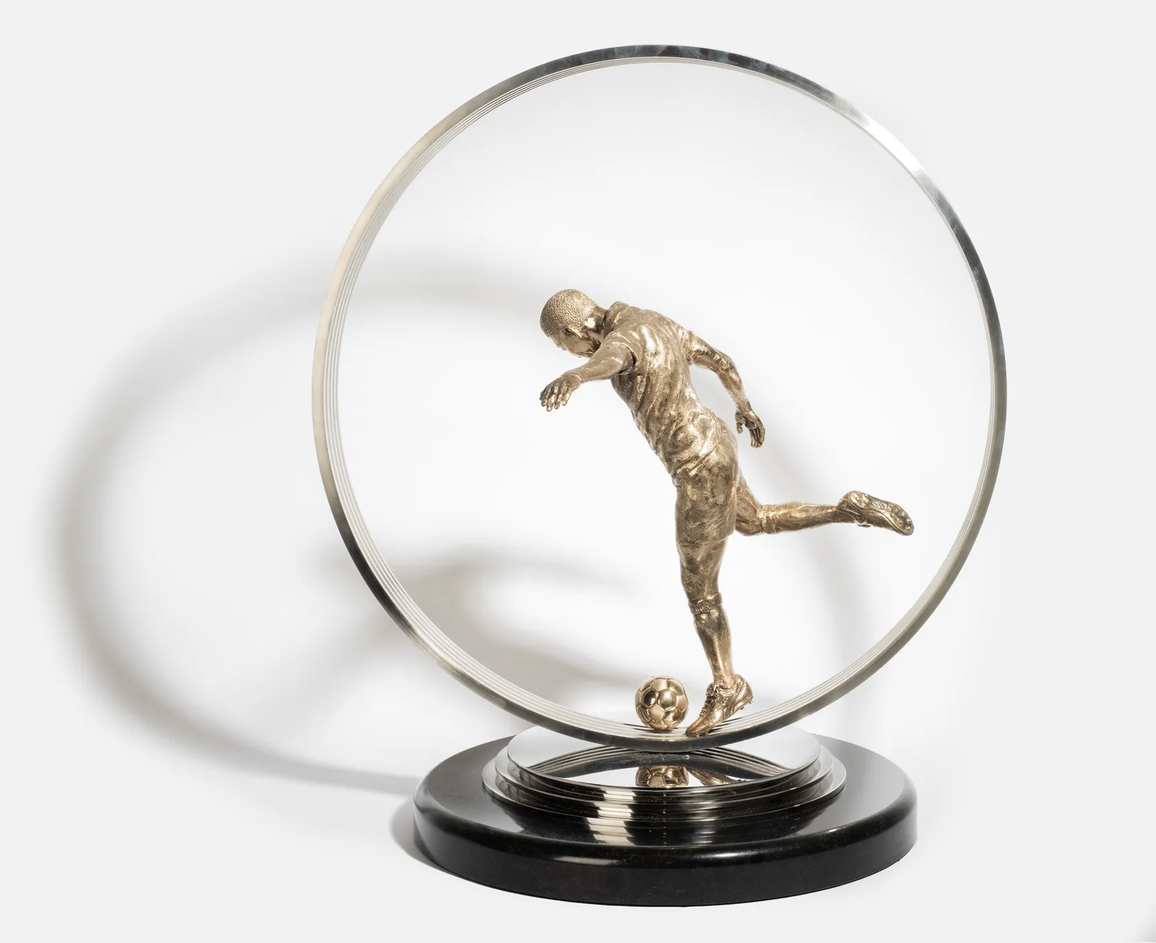 Lorenzo Quinn The Strike (Ring)