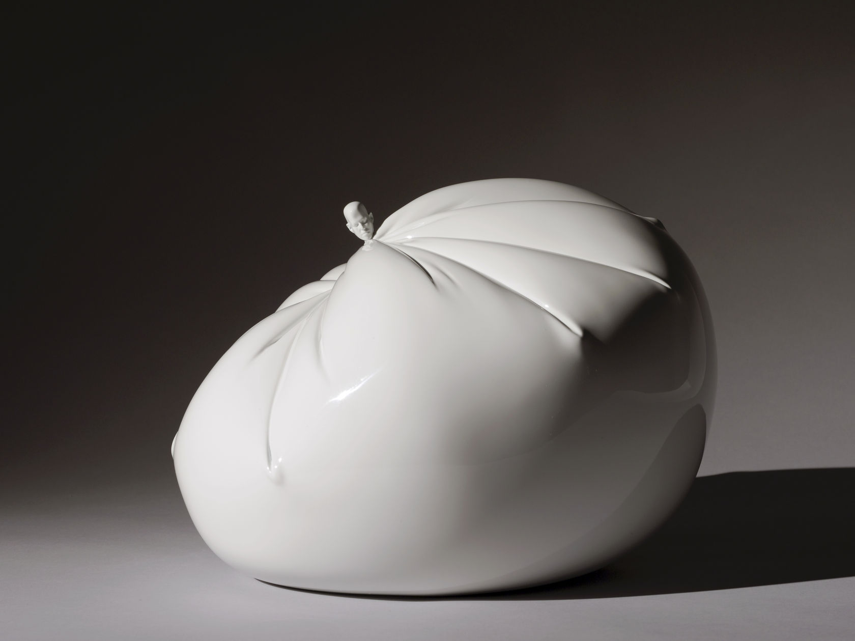 Rona Pondick, Pillow Head, 2009