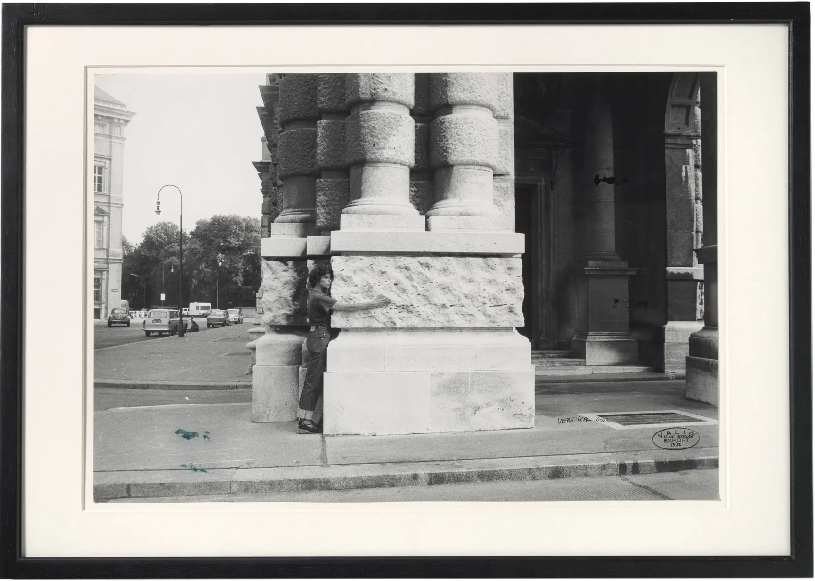 VALIE EXPORT, Vertikal Gel, 1976