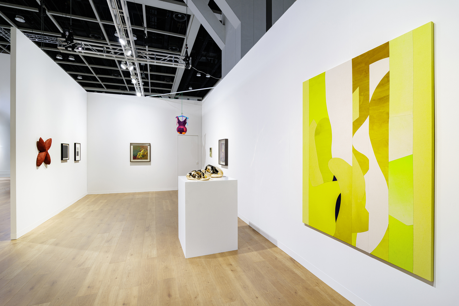 Luhring Augustine
Art Basel Hong Kong 2026, Booth 1B29
Installation view
Photo: www.goodtakesonly.com