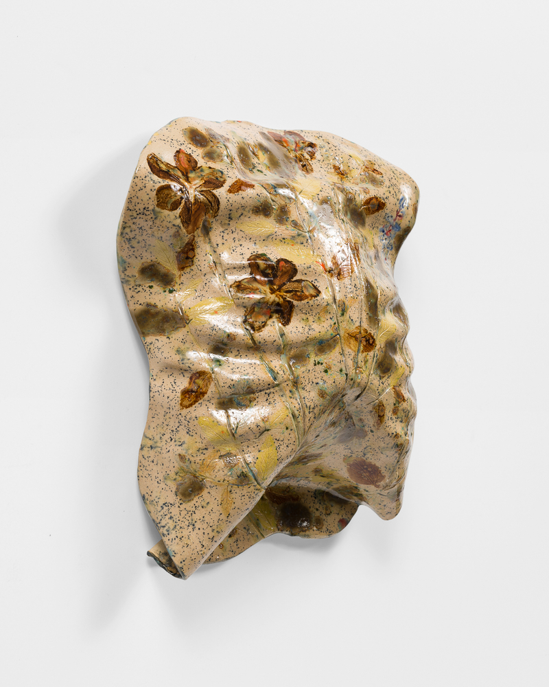Sam Falls

Untitled

2020

Glazed ceramic

14 x 12 x 4 1/2 inches (35.6 x 30.5 x 11.4 cm)

Signed and dated verso

SFA 378

$15,000