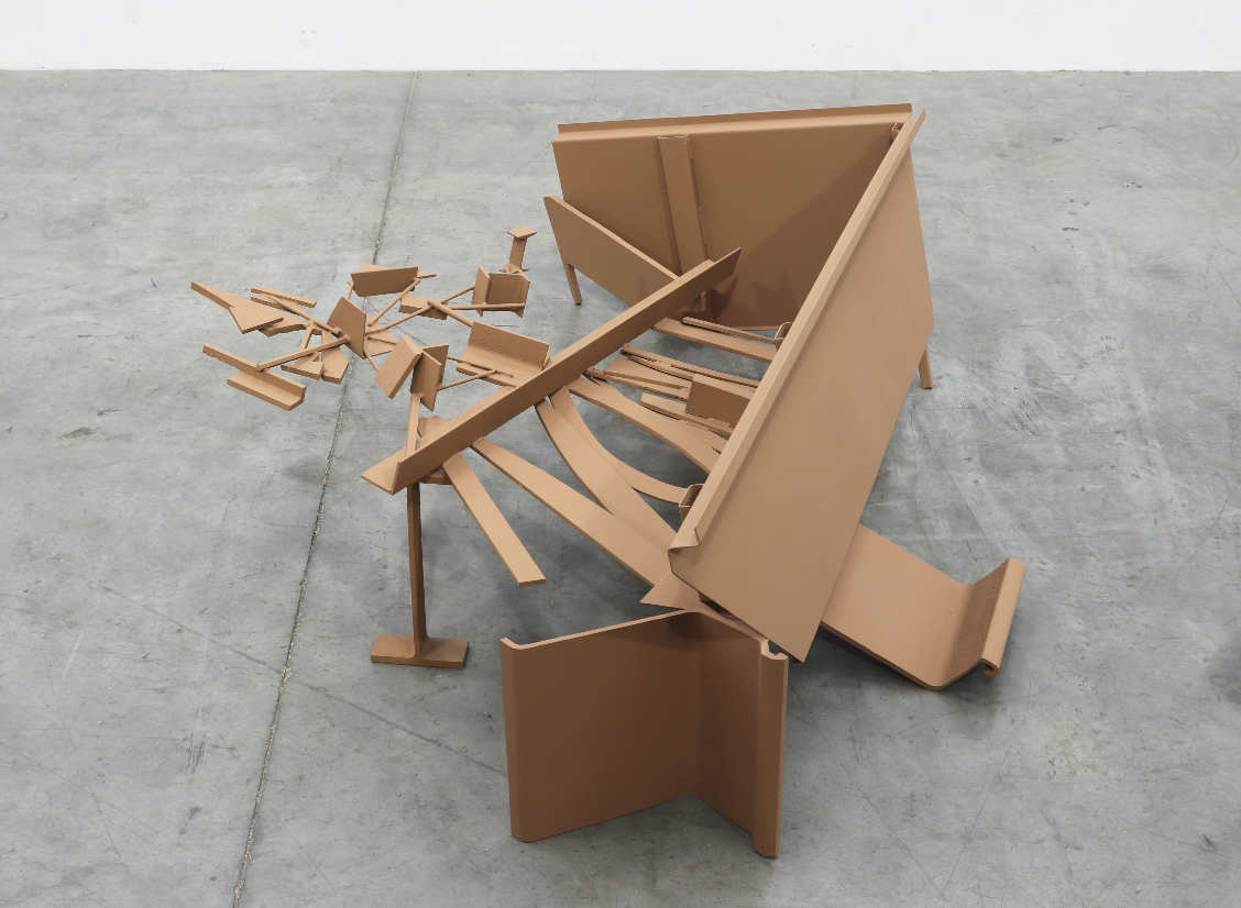 ANTHONY CARO (1924-2013)

Cherry Fair

1971-1987

Steel and corten steel, painted brown

36 x 87 x 74 inches&amp;nbsp;
91.5 x 221 x 188 cm