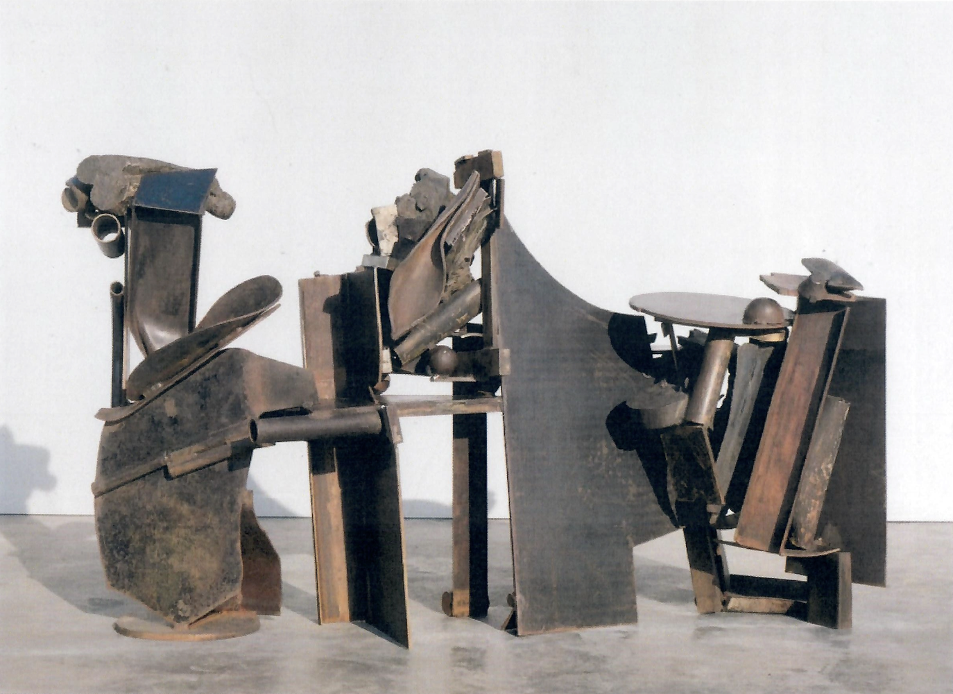 ANTHONY CARO (1924-2013)

Solitude

1986-89

Steel and bronze, cast

110 x 60 x 34 inches
279.4 x 152.4 x 86.4 cm
