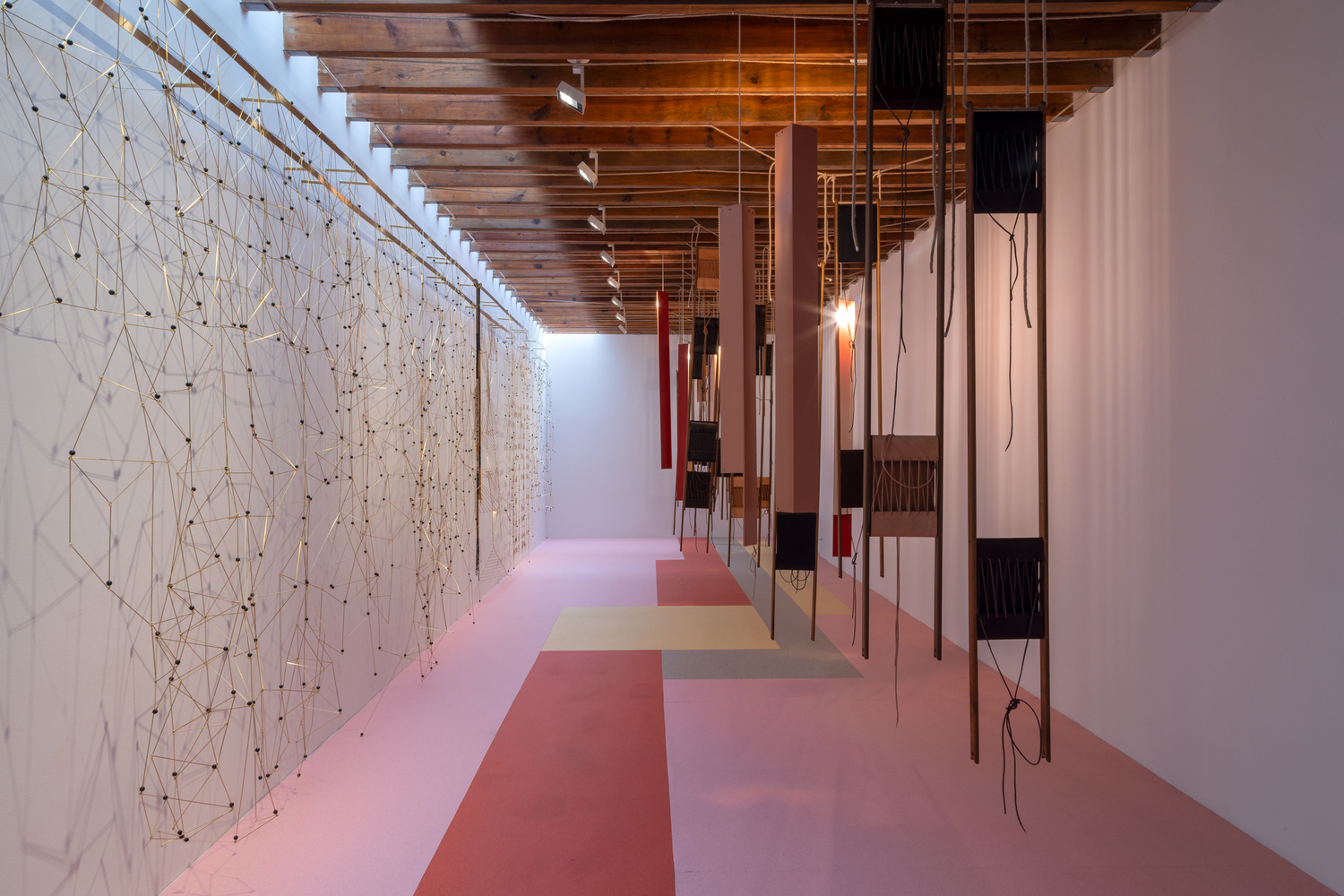 installation view&amp;nbsp;leonor antunes: surface, edge and voids (expanded), kurimanzutto mexico city, 2026. photo: gerardo landa &amp;amp; eduardo (glr estudio)