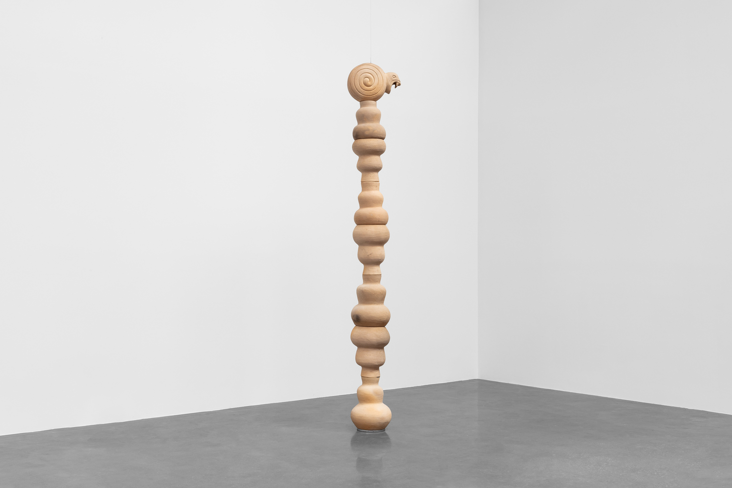 mariana castillo deball
&amp;iquest;qui&amp;eacute;n medir&amp;aacute; el espacio, qui&amp;eacute;n me dir&amp;aacute; el momento?, 8 (columna curvas viborita) 2021, 2021
low temperature co-fired ceramic (clay from atzompa, oaxaca), metallic structure (16 pieces)
215 x 50 x 50 cm (84.65 x 19.69 x 19.69 in)