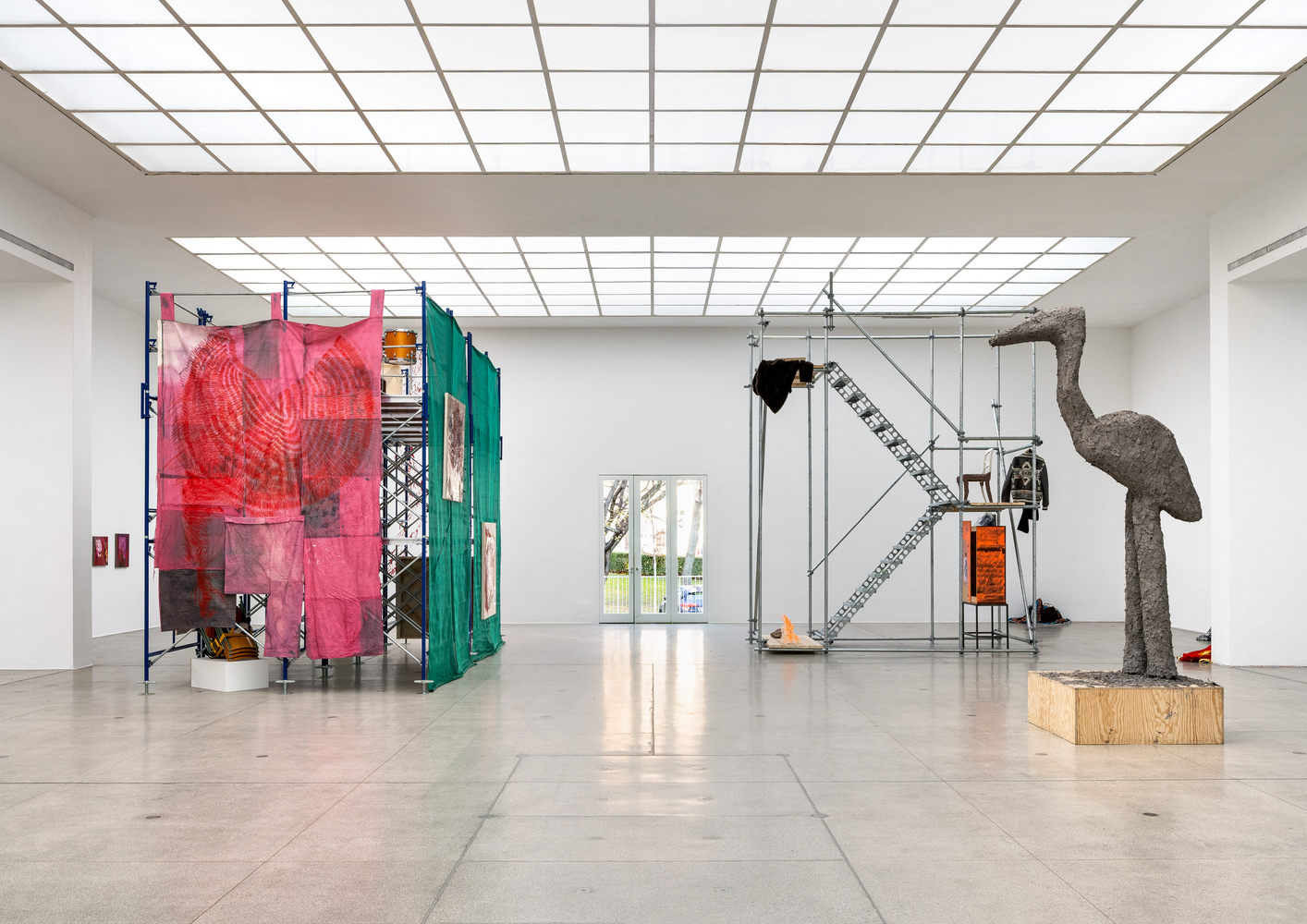 installation view of duane linklater:&amp;nbsp;m&amp;acirc;cistan,&amp;nbsp;secession, vienna, 2025.
photo: iris ranzinger