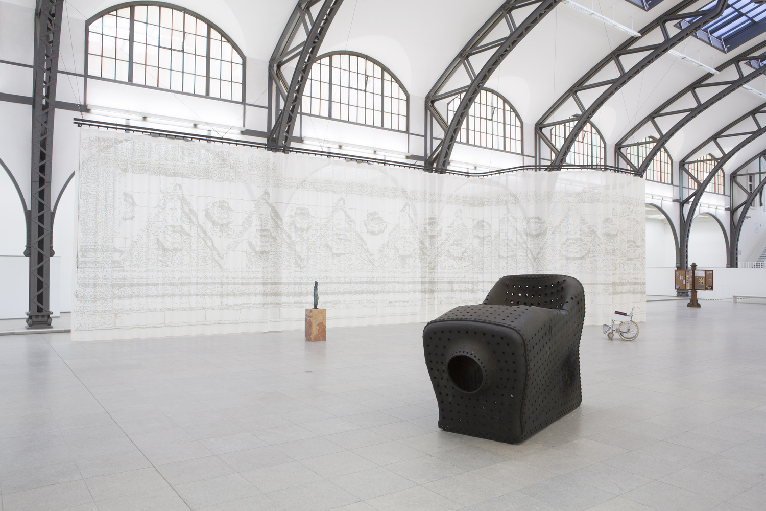 installation view mariana castillo deball: parergon, hamburger bahnhof, berlin, 2014. courtesy of staatliche museen zu berlin, nationalgalerie. photo: thomas bruns


&amp;nbsp;
