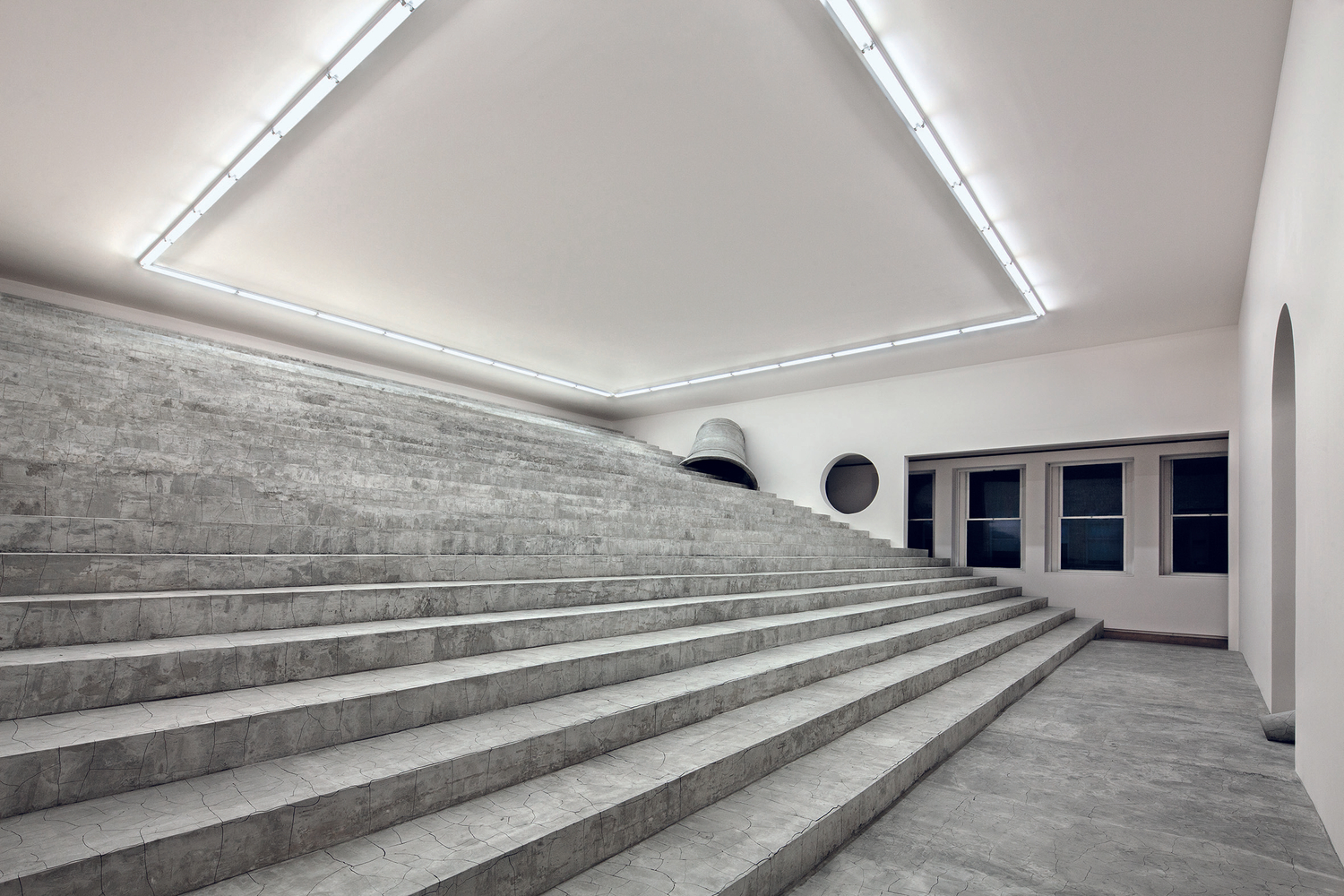 adri&aacute;n villar rojas