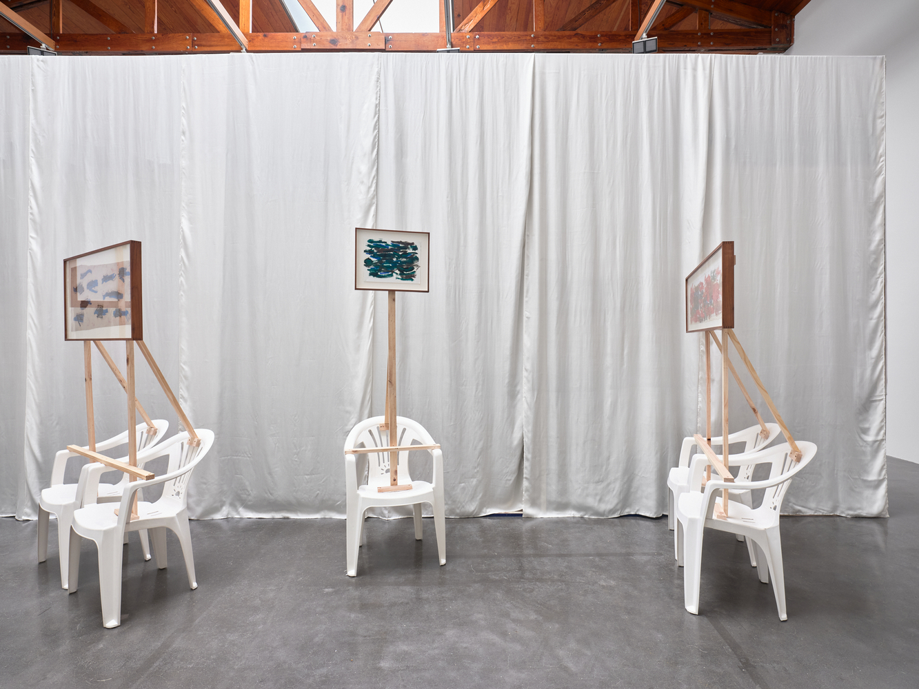 installation view&amp;nbsp;oscar murillo: el pozo de agua, kurimanzutto mexico city, 2026. photo: reinis lismanis, courtesy the artist. copyright &amp;copy;️ oscar murillo⁠


&amp;nbsp;
