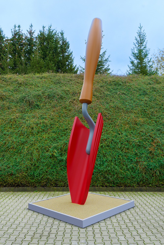 Claes Oldenburg &amp;amp; Coosje van Bruggen
Plantoir, Red (Mid-scale), 2001-2021
painted aluminum, stainless steel
15 ft 5 in. x 46 in. x 35 in. (469.9 x 116.8 x 88.9 cm)