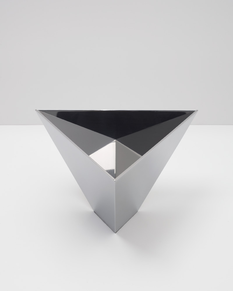 Meg Webster
Model for Polished Tetrahedron for Sometimes Containing Water, Sometimes Containing Rain, 2013
polished stainless steel
9 x 9 x 9 in. (22.9 x 22.9 x 22.9 cm)

Edition 3 of 3, 1 AP