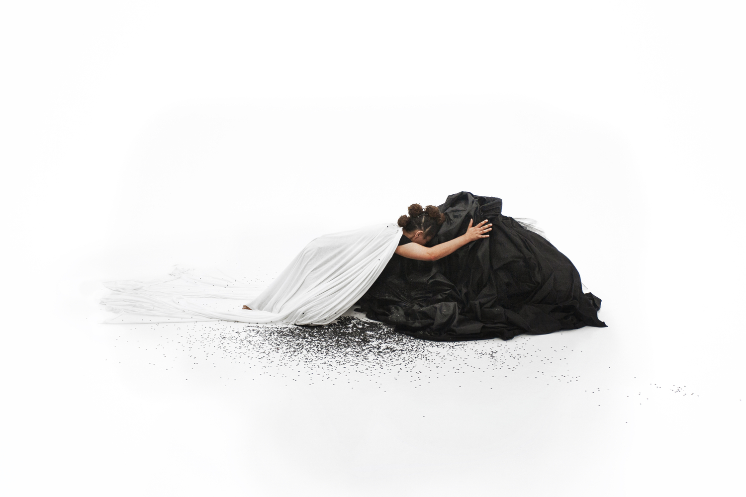 Grada Kilomba
Heroines, Birds and Monsters series, Creon Act III,&amp;nbsp;2020
Archival pigment print on cotton paper mounted on&amp;nbsp;aluDibond
100 x 150 cm /&amp;nbsp;39.4 x 59 in.
STD 1/5
Edition of 5

Enquire