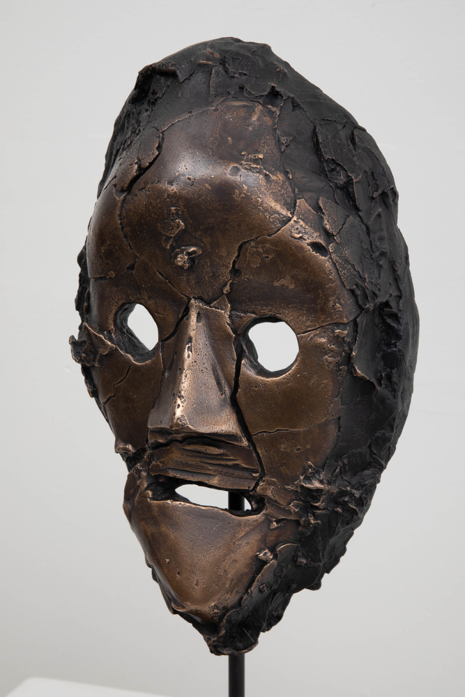 Kendell Geers
Flesh of the Spirits 6398
2021
Bronze
Work: 31 x 21 x 8 cm
STD 3/3
Edition of 3