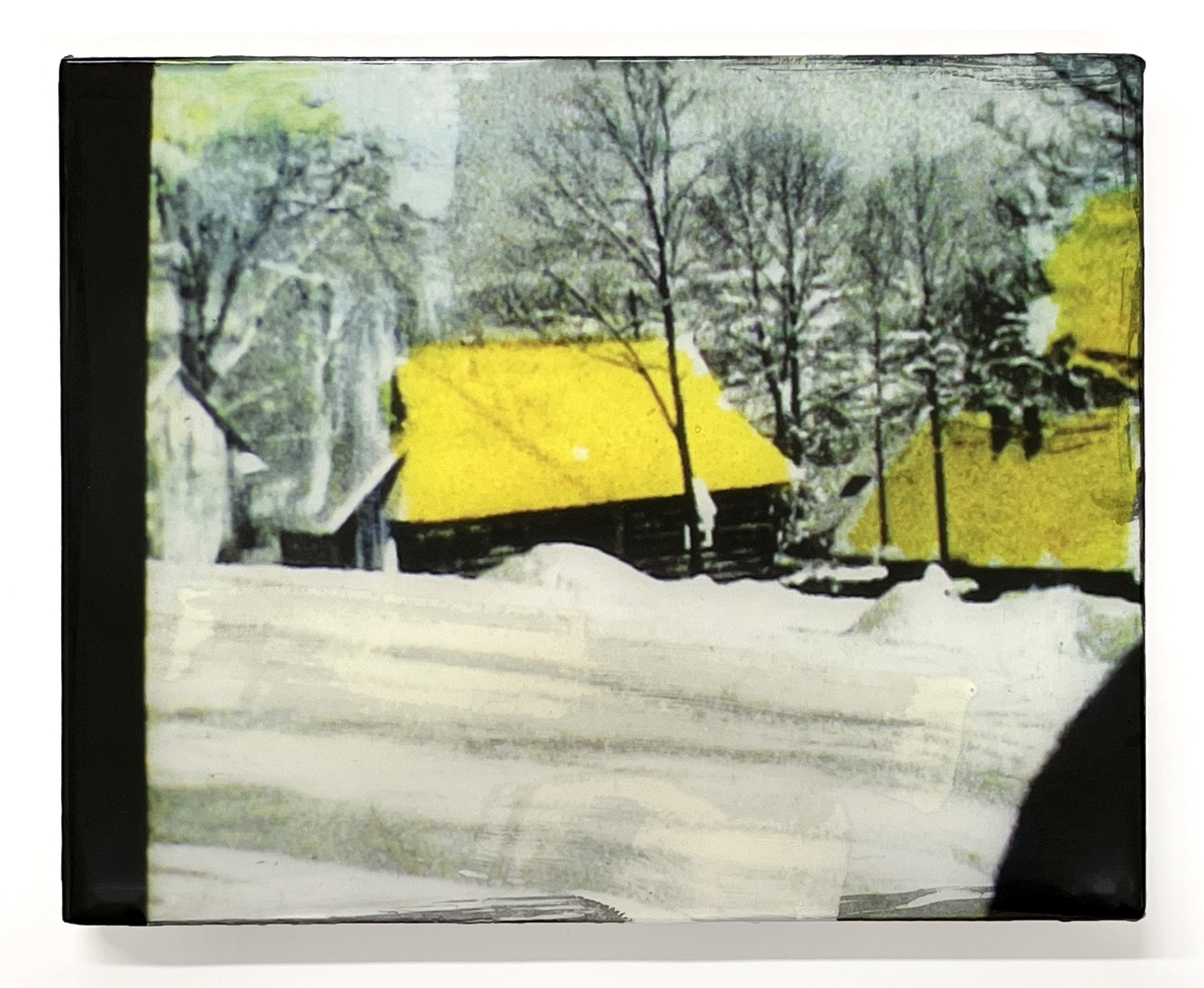 Yellow Roof, 2014
Film still and resin on canvas
15.7 x 19.6 in. (39.84 x 49.84 cm)
Boga-1001-O
&amp;nbsp;