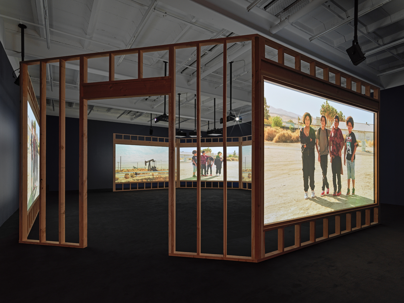 Installation view, Doug Aitken, HOWL, Galerie Eva Presenhuber, Maag Areal, Zurich, 2023