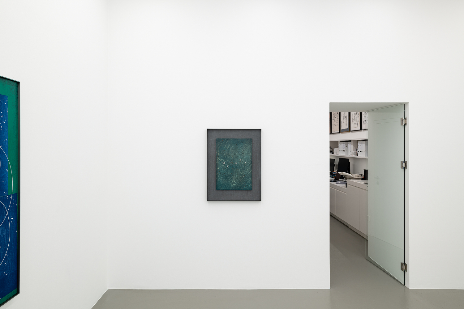 Installation view, Martin Boyce, The Stars Are Out, Galerie Eva Presenhuber, Vienna, 2023