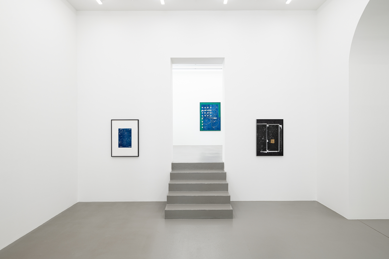 Installation view, Martin Boyce, The Stars Are Out, Galerie Eva Presenhuber, Vienna, 2023