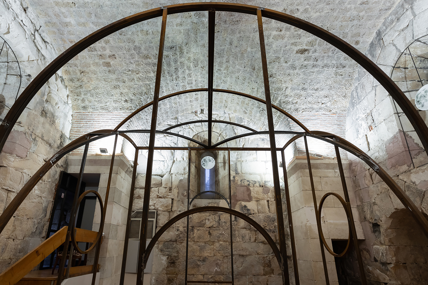 Installation view, Oscar Tuazon, The Ultimate Environment, Galerija Kula, Split, 2026
Photo: Glorija Lizde