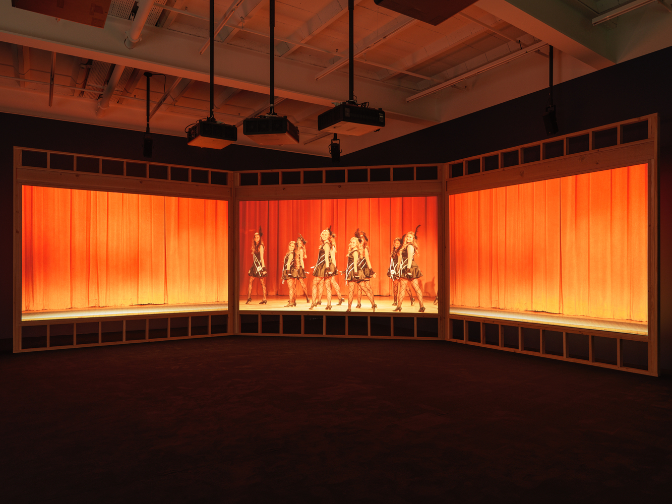 Installation view, Doug Aitken, HOWL, Galerie Eva Presenhuber, Maag Areal, Zurich, 2023