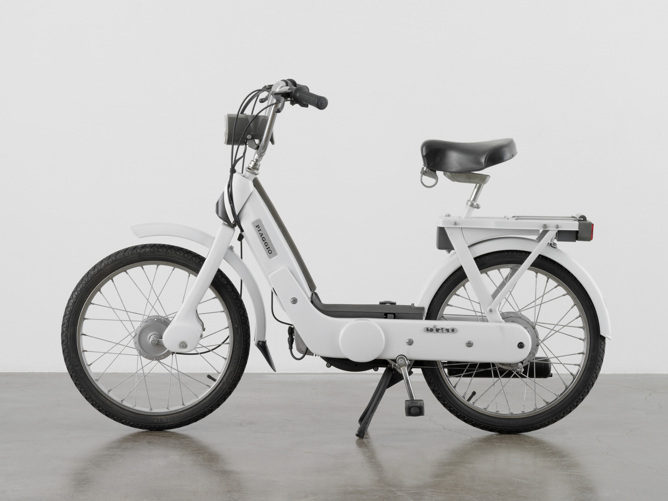 Ciao n&amp;deg;7

2013

Ciao Piaggio restored

103 x 157.5 x 46.5 cm / 40 1/2 x 62 x 18 1/4 in

&amp;copy; Valentin Carron