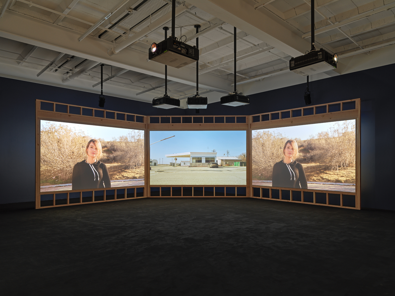 Installation view, Doug Aitken, HOWL, Galerie Eva Presenhuber, Maag Areal, Zurich, 2023