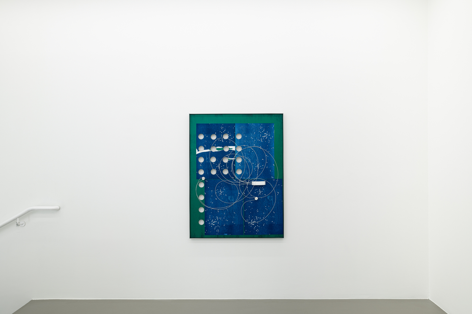 Installation view, Martin Boyce, The Stars Are Out, Galerie Eva Presenhuber, Vienna, 2023