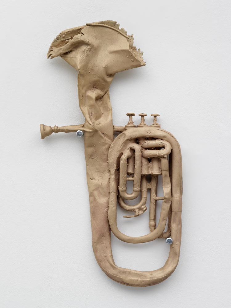 Mala vita, vitally, alias

2013

Cast bronze

53 x 29 x 5.5 cm / 20 7/8 x 11 3/8 x 2 1/8 in

&amp;copy; Valentin Carron