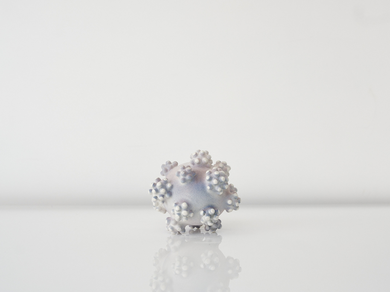 EVA ZETHRAEUS

Small Salmon-Pink Globe II, 2025

Glazed porcelain

6.75&amp;quot; H x 7&amp;quot; Dia.