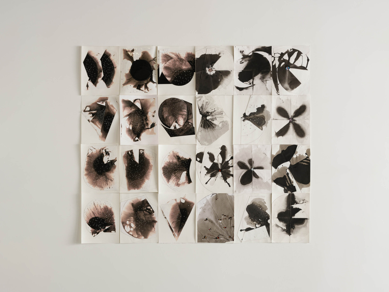 Zimra Beiner

Percolator A4BWP, 2025

Silver gelatin print and ink on paper

11&amp;quot; H x 8.5&amp;quot; W each