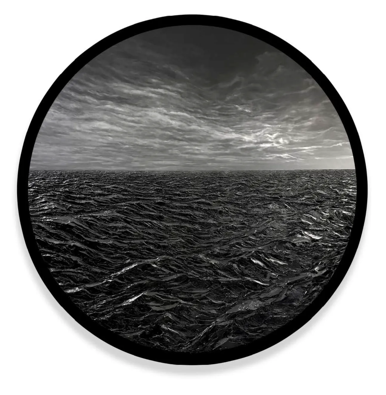 Bao Vuong, The Crossing - Derrière les vagues I, 2025