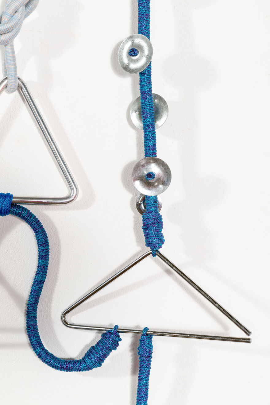 Vivian Caccuri, Tríade Curva Azul, 2020