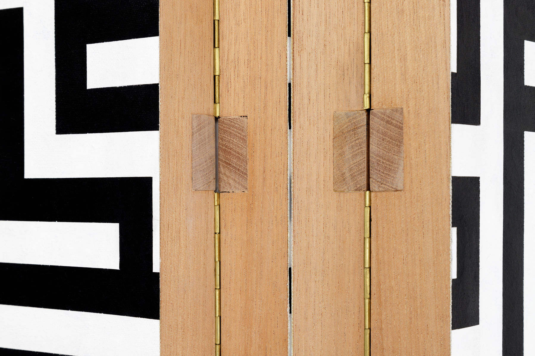 Ana Linnemann, Pintura-sem-saida (convexa com labirinto) 7 [Dead-end-painting (convex with labyrinth) #7], 2022