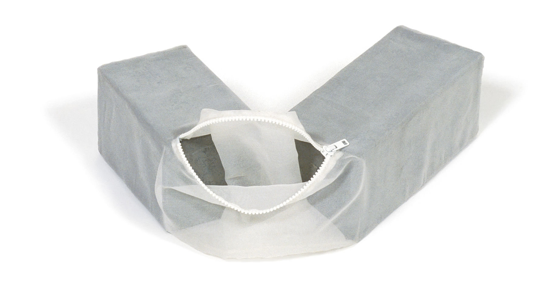 Ana Linnemann, Espaços vestidos nº4 [dressed spaces #4], 2000