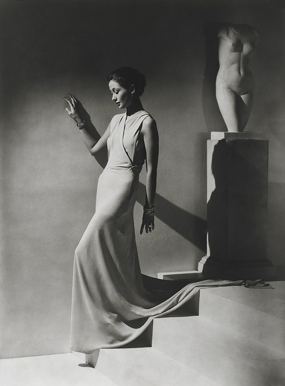 George Hoyningen-Huene, Toto Koopman, Evening dress by Augustabernard, 1934
