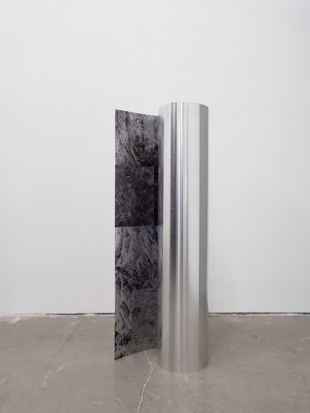 陈萧伊 Chen Xiaoyi, 荒壳心事 Those Meander Worries in Barren Shell Series, 2020-21