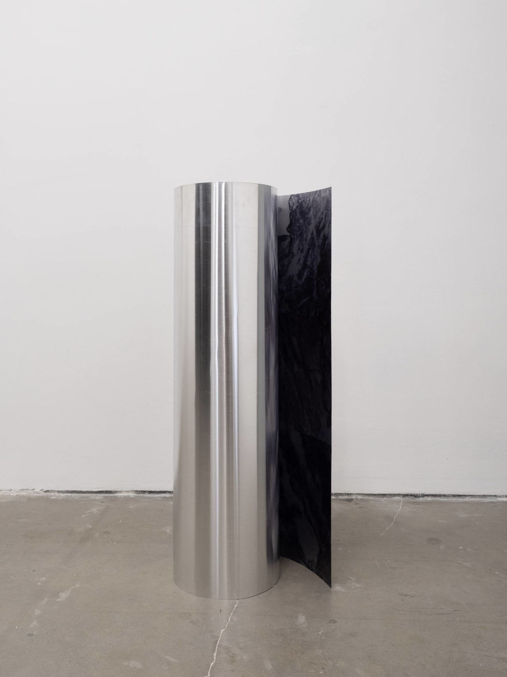 陈萧伊 Chen Xiaoyi, 荒壳心事 Those Meander Worries in Barren Shell Series, 2020-21