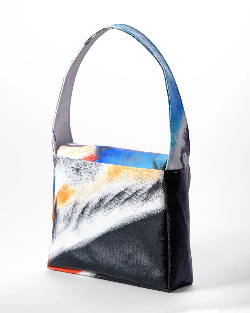 Maya Irving, Ava, 2026