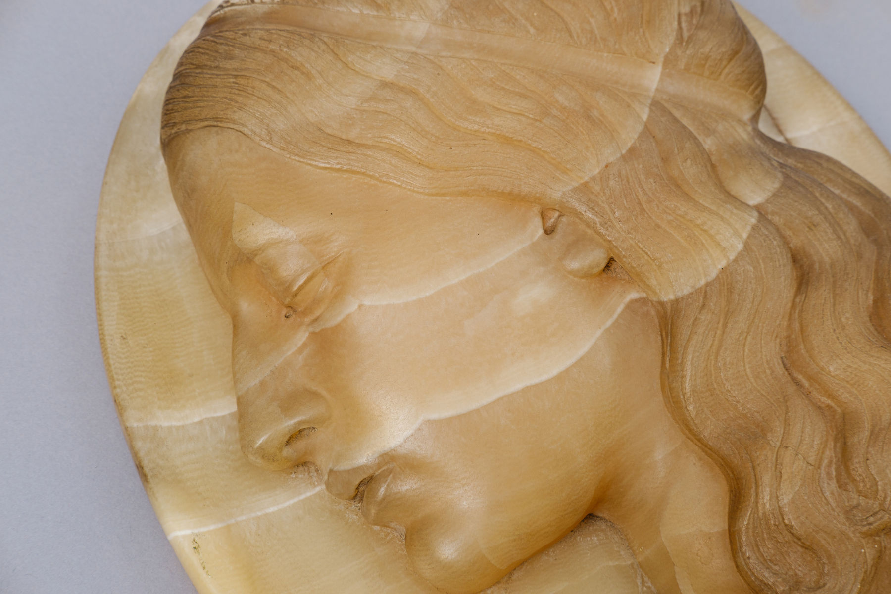 Rome, Pair of cameos in Alabastro fiorito, XIX century